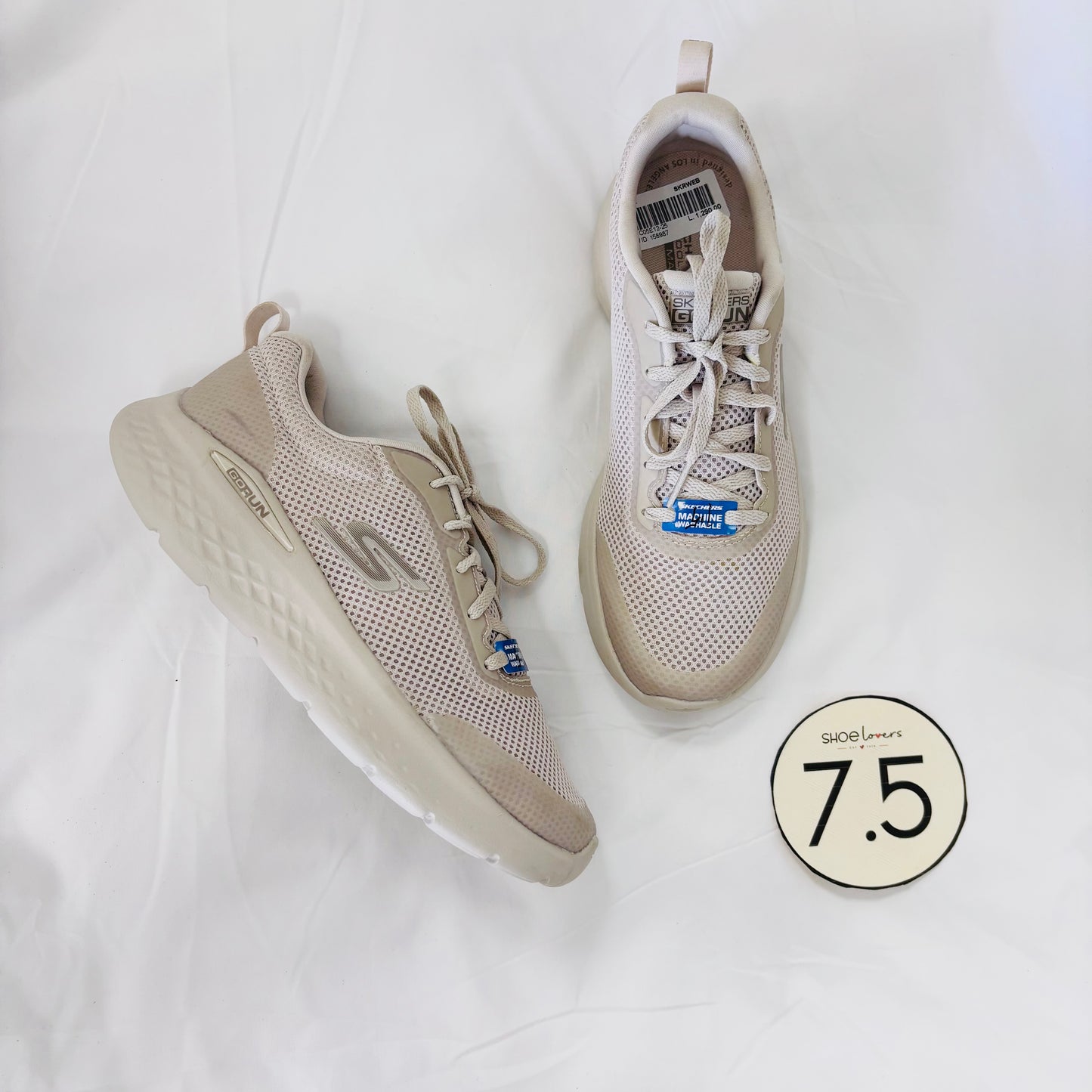Skechers