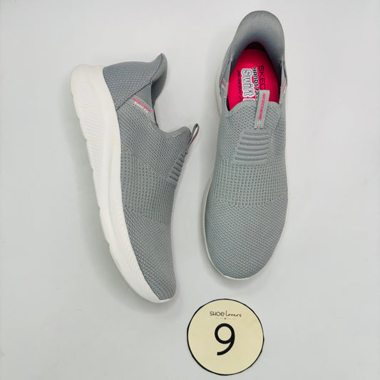 Skechers